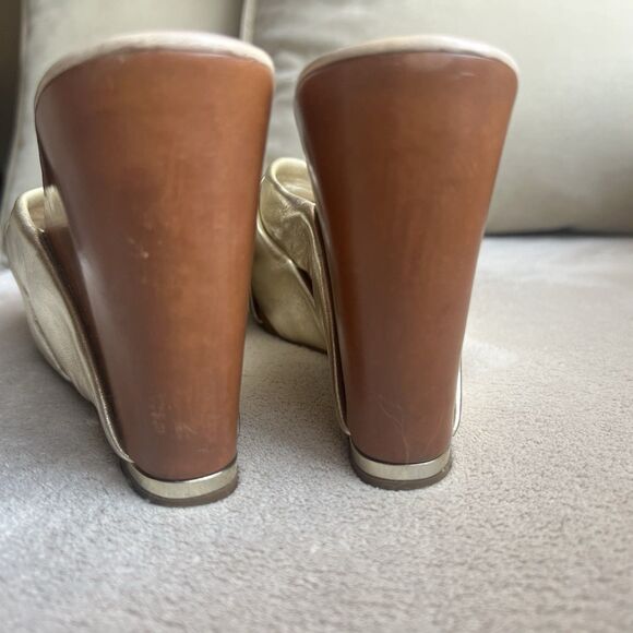 Sergio Rossi Metallic Gold Wood Wedge Heeled Sandal Women EU 37.5 US 7.5 Knotted - Picture 12 of 16